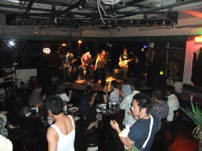 02_Leyla Live